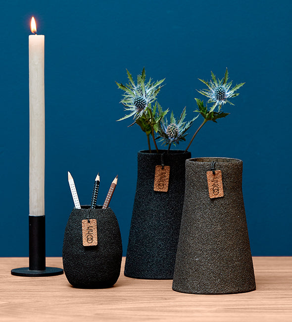 Kertastjaki, svartur