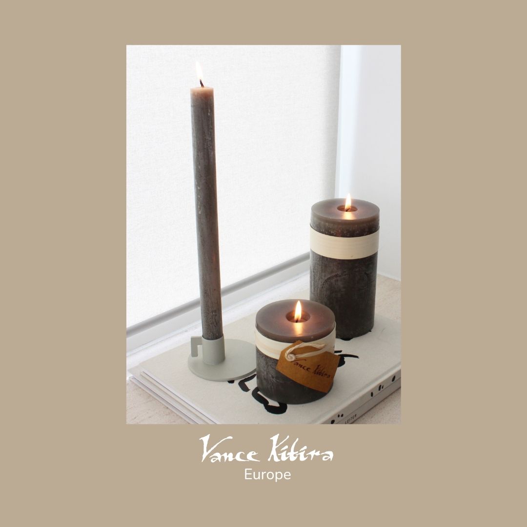 Kertastjaki, svartur